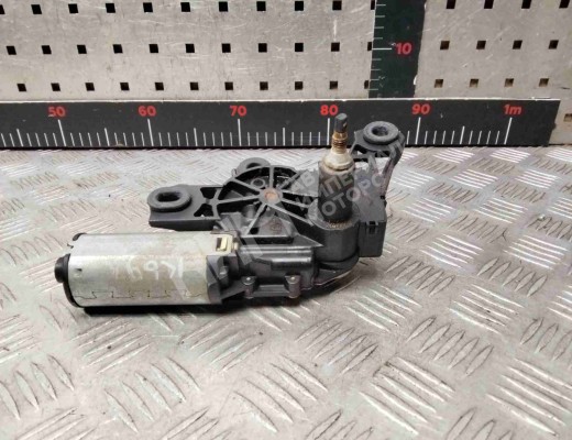 Моторчик заднего стеклоочистителя (дворника) Audi A6 Allroad C5 (4BH) 2000-2005  Audi A6 Allroad A6 Allroad C5 (4BH) 2000-2005