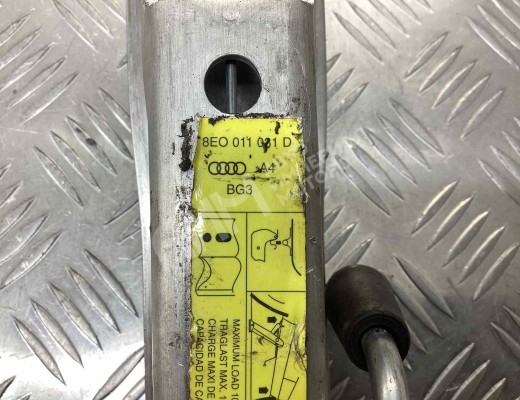 Домкрат Audi A4 B6 (8EC, 8E5) 2000-2004  Audi A4 A4 B6 (8EC, 8E5) 2000-2004