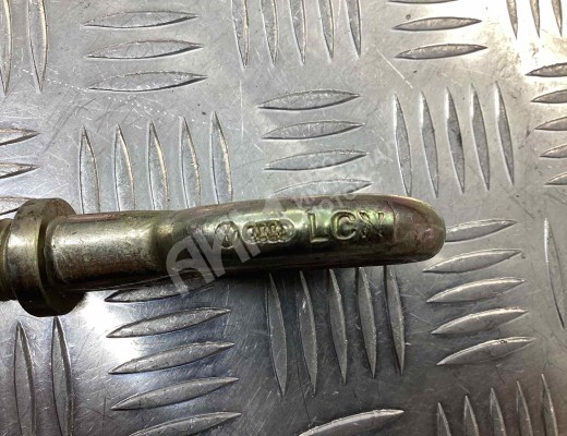 Крюк буксировочный Volkswagen Bora (1J) 1998-2005  Volkswagen Bora Bora (1J) 1998-2005