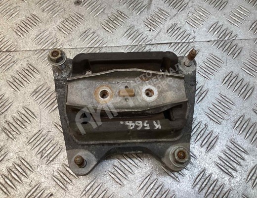 Подушка крепления КПП Audi A6 C6 (4F) 2004-2008  Audi A6 A6 C6 (4F) 2004-2008