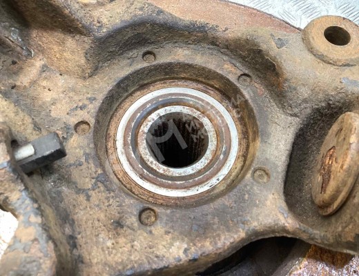 Ступица передняя левая Ford Transit 2006-2013  Ford Transit Transit 2006-2013