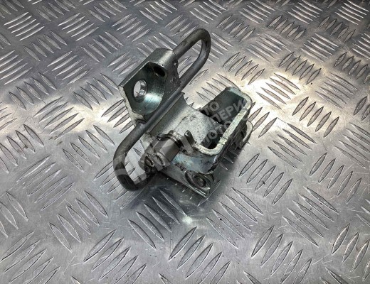 Петля двери передней левой Volkswagen Golf V (1K) 2004-2009  Volkswagen Golf Golf V (1K) 2004-2009