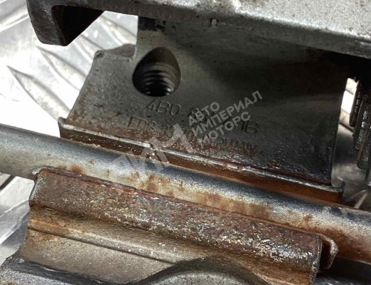 Петля двери передней левой Volkswagen Passat B5+ (3B) 2000-2005 рестайлинг  Volkswagen Passat Passat B5+ (3B) 2000-2005 рестайлинг