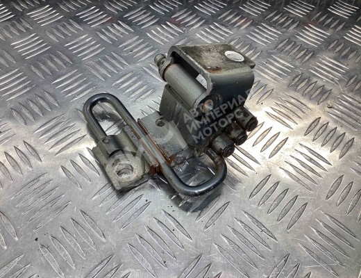 Петля двери передней левой Volkswagen Touran I (1T) 2003-2006  Volkswagen Touran Touran I (1T) 2003-2006
