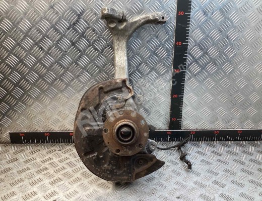 Кулак поворотный левый Audi A4 B6 (8EC, 8E5) 2000-2004  Audi A4 A4 B6 (8EC, 8E5) 2000-2004