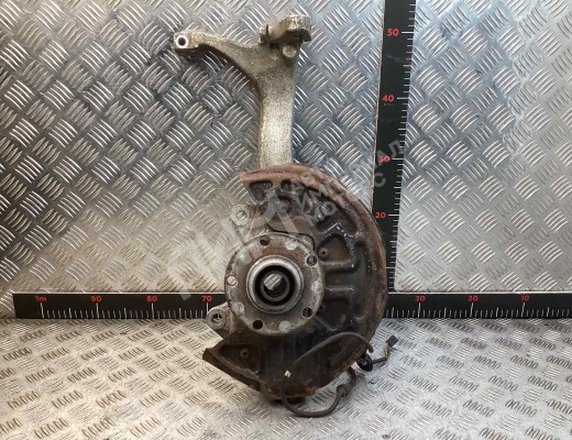 Кулак поворотный правый Audi A6 C5 (4B) 2001-2004 рестайлинг  Audi A6 A6 C5 (4B) 2001-2004 рестайлинг