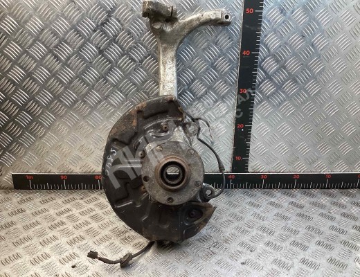 Кулак поворотный левый Audi A4 B6 (8EC, 8E5) 2000-2004  Audi A4 A4 B6 (8EC, 8E5) 2000-2004