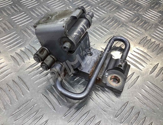 Петля двери передней правой Audi A6 C6 (4F) 2004-2008  Audi A6 A6 C6 (4F) 2004-2008