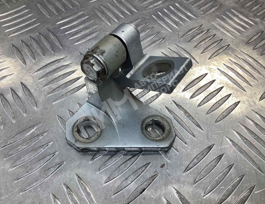 Петля двери передней правой Volkswagen Passat B6 (3C) 2005-2010  Volkswagen Passat Passat B6 (3C) 2005-2010