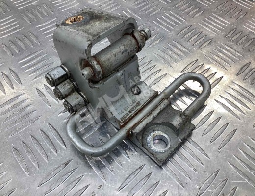 Петля двери передней правой Volkswagen Caddy III (2K) 2004-2010  Volkswagen Caddy Caddy III (2K) 2004-2010