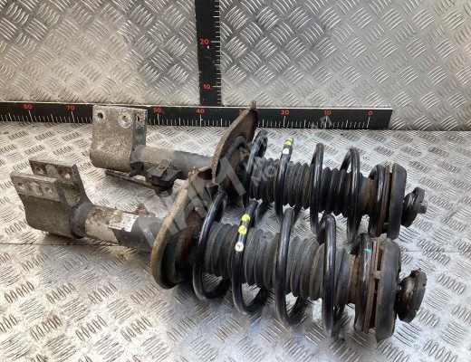Стойка передняя правая Peugeot 5008 I (T8) 2009-2013  Peugeot 5008 5008 I (T8) 2009-2013