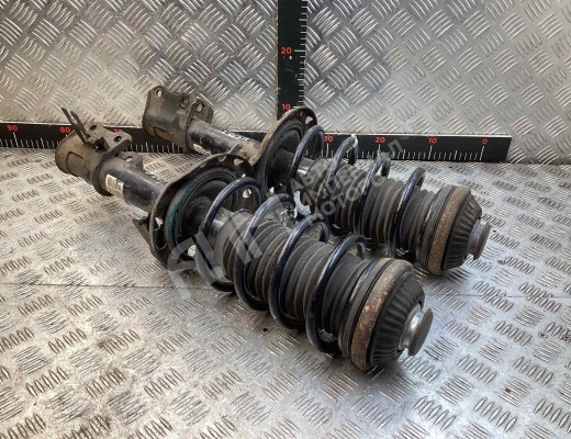 Стойка передняя правая Opel Astra H 2007-2010 рестайлинг  Opel Astra Astra H 2007-2010 рестайлинг