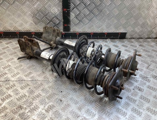 Стойка передняя правая Mitsubishi Colt VI (Z30) 2004-2008  Mitsubishi Colt Colt VI (Z30) 2004-2008