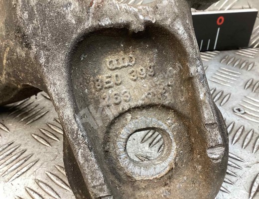 Кронштейн КПП Audi A4 B6 (8EC, 8E5) 2000-2004  Audi A4 A4 B6 (8EC, 8E5) 2000-2004