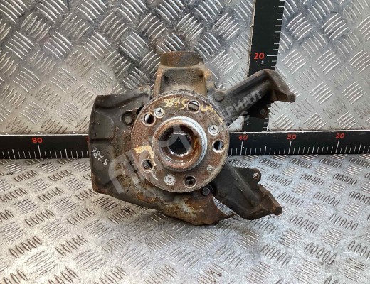 Ступица передняя правая Audi A3 I (8L) 1996-2000  Audi A3 A3 I (8L) 1996-2000