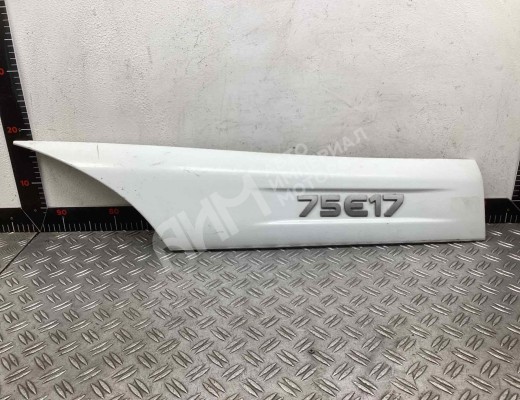Молдинг двери передней правой Iveco Eurocargo II 2003-2008  Iveco Eurocargo Eurocargo II 2003-2008