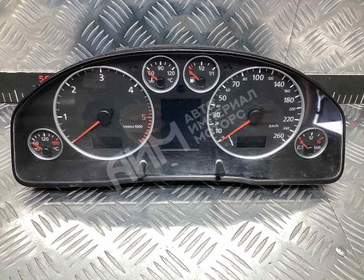 Щиток приборов (приборная панель) Audi A6 Allroad C5 (4BH) 2000-2005  Audi A6 Allroad A6 Allroad C5 (4BH) 2000-2005