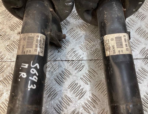 Стойка передняя правая Volkswagen Passat B6 (3C) 2005-2010  Volkswagen Passat Passat B6 (3C) 2005-2010