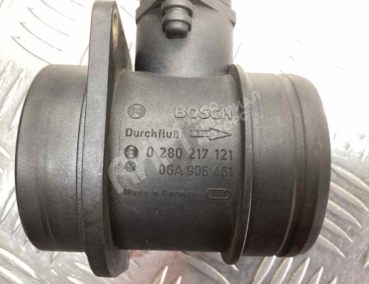 Расходомер воздуха Volkswagen Golf IV (1J) 1997-2004  Volkswagen Golf Golf IV (1J) 1997-2004