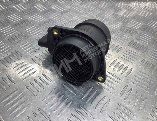Расходомер воздуха Volkswagen Golf IV (1J) 1997-2004  Volkswagen Golf Golf IV (1J) 1997-2004