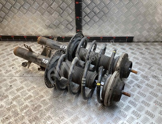 Стойка передняя правая Volkswagen Transporter T5 (7H) 2003-2015  Volkswagen Transporter Transporter T5 (7H) 2003-2015