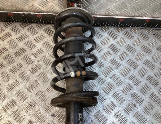 Стойка передняя левая Volkswagen Passat B5+ (3B) 2000-2005 рестайлинг  Volkswagen Passat Passat B5+ (3B) 2000-2005 рестайлинг