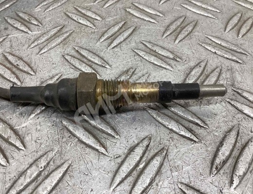 Датчик уровня охлаждающей жидкости Volkswagen L80 1994-2000  Volkswagen L80 L80 1994-2000