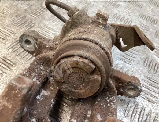 Суппорт задний правый Peugeot 307 (3A/3H) 2005-2008 рестайлинг  Peugeot 307 307 (3A/3H) 2005-2008 рестайлинг