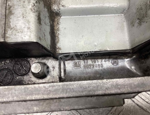 Клапанная крышка Opel Zafira A 2003-2005 рестайлинг  Opel Zafira Zafira A 2003-2005 рестайлинг