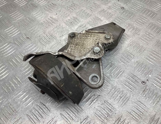 Кронштейн КПП Volkswagen Passat B5 (3B) 1996-2000  Volkswagen Passat Passat B5 (3B) 1996-2000