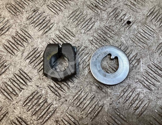 Гайка ступицы Mercedes Vario (W670) 1996-2013  Mercedes Vario Vario (W670) 1996-2013