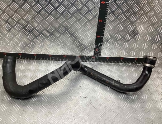 Патрубок интеркулера Audi A6 Allroad C5 (4BH) 2000-2005  Audi A6 Allroad A6 Allroad C5 (4BH) 2000-2005