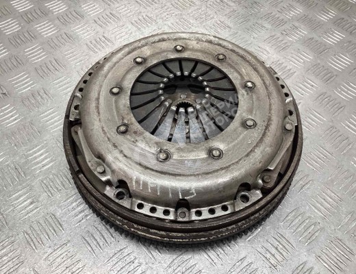 Маховик Volkswagen Passat B5 (3B) 1996-2000  Volkswagen Passat Passat B5 (3B) 1996-2000