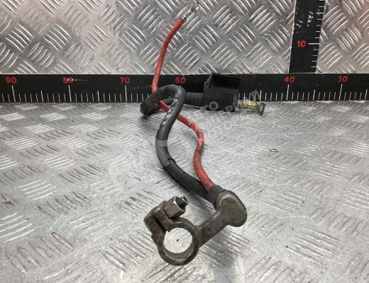 Плюсовой провод аккумулятора Volkswagen Jetta V (1K) 2005-2011  Volkswagen Jetta Jetta V (1K) 2005-2011