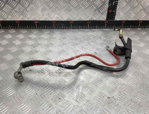 Плюсовой провод аккумулятора Volkswagen Jetta V (1K) 2005-2011  Volkswagen Jetta Jetta V (1K) 2005-2011