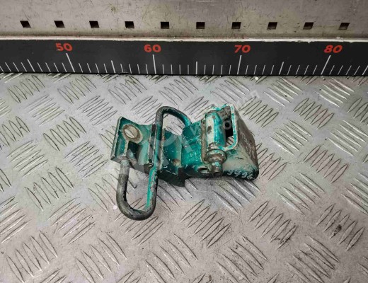 Петля двери передней правой Volkswagen Passat B5 (3B) 1996-2000  Volkswagen Passat Passat B5 (3B) 1996-2000