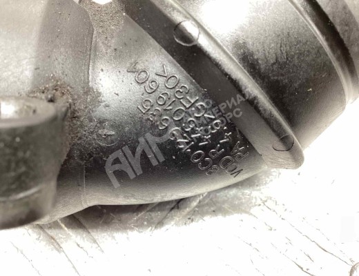 Патрубок турбины Volkswagen Caddy III (2K) 2004-2010  Volkswagen Caddy Caddy III (2K) 2004-2010