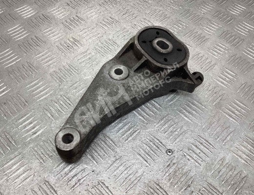 Подушка крепления КПП Opel Meriva A 2006-2010 рестайлинг  Opel Meriva Meriva A 2006-2010 рестайлинг