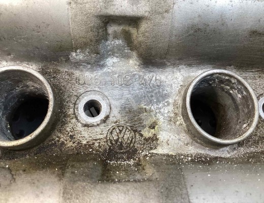 Постель распредвала (бугель) Volkswagen Golf V (1K) 2004-2009  Volkswagen Golf Golf V (1K) 2004-2009