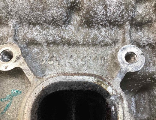 Головка блока цилиндров Citroen C4 Picasso (UD) 2006-2013  Citroen C4 Picasso C4 Picasso (UD) 2006-2013
