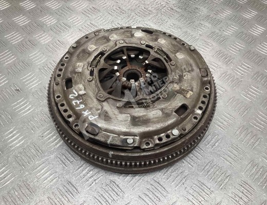Маховик Volkswagen Caddy III (2K) 2004-2010  Volkswagen Caddy Caddy III (2K) 2004-2010