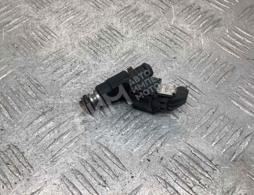 Форсунка Fiat G. Punto (199) 2005-2011  Fiat Grande Punto G. Punto (199) 2005-2011