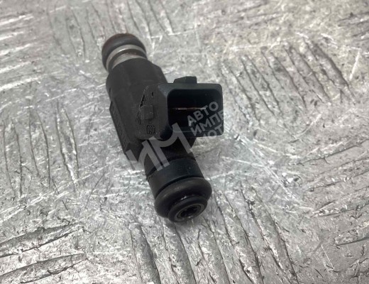 Форсунка Fiat G. Punto (199) 2005-2011  Fiat Grande Punto G. Punto (199) 2005-2011