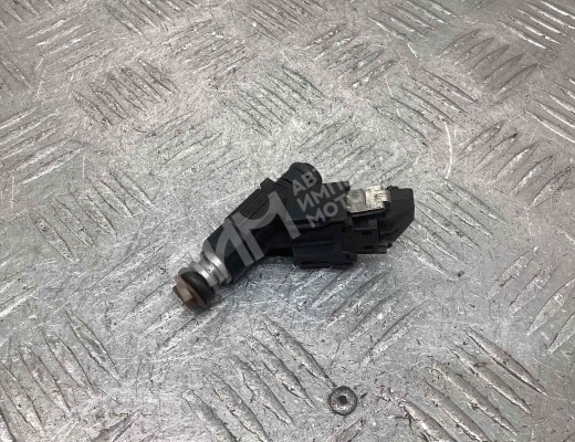 Форсунка Fiat G. Punto (199) 2005-2011  Fiat Grande Punto G. Punto (199) 2005-2011