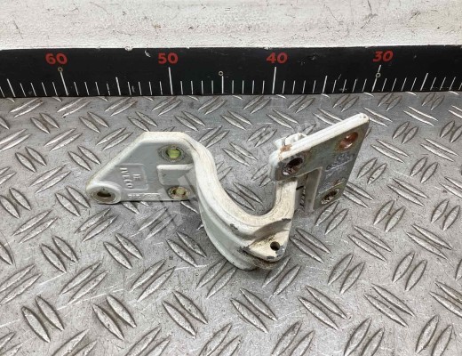 Петля двери передней правой Iveco Eurocargo I 1991-2002  Iveco Eurocargo Eurocargo I 1991-2002