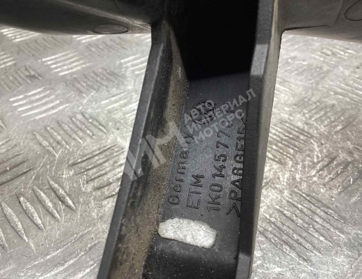 Патрубок интеркулера Skoda Octavia A5 (1Z) 2004-2008  Skoda Octavia Octavia A5 (1Z) 2004-2008