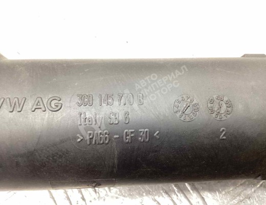 Патрубок интеркулера Volkswagen Caddy III (2K) 2004-2010  Volkswagen Caddy Caddy III (2K) 2004-2010