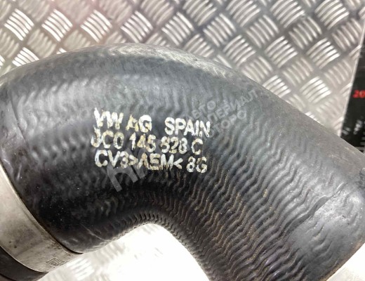 Патрубок интеркулера Volkswagen Caddy III (2K) 2004-2010  Volkswagen Caddy Caddy III (2K) 2004-2010