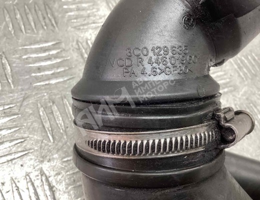 Патрубок турбины Volkswagen Caddy III (2K) 2004-2010  Volkswagen Caddy Caddy III (2K) 2004-2010