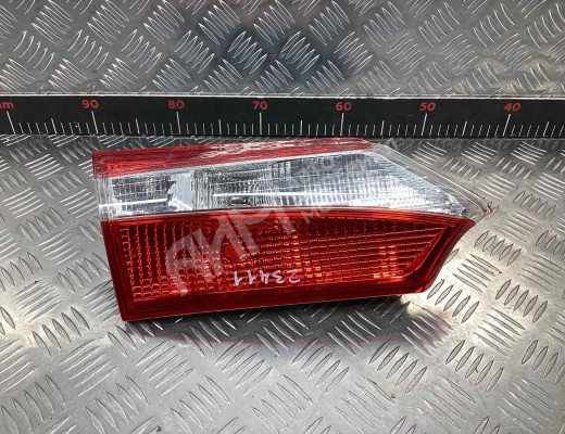 Фонарь крышки багажника левый Toyota Corolla (E180) 2012 - 2016  Toyota Corolla Corolla (E180) 2012 - 2016